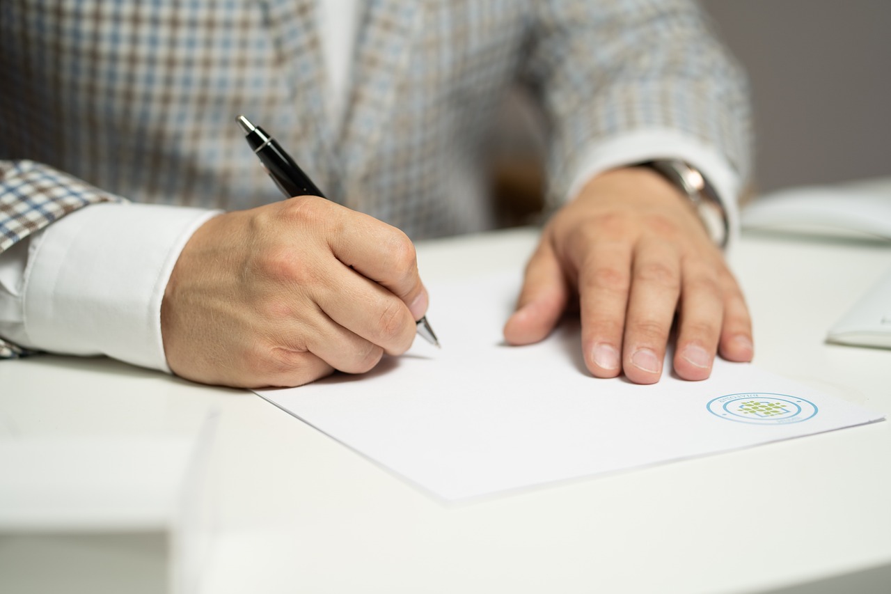 The Future of Smart Contracts in Everyday Transactions